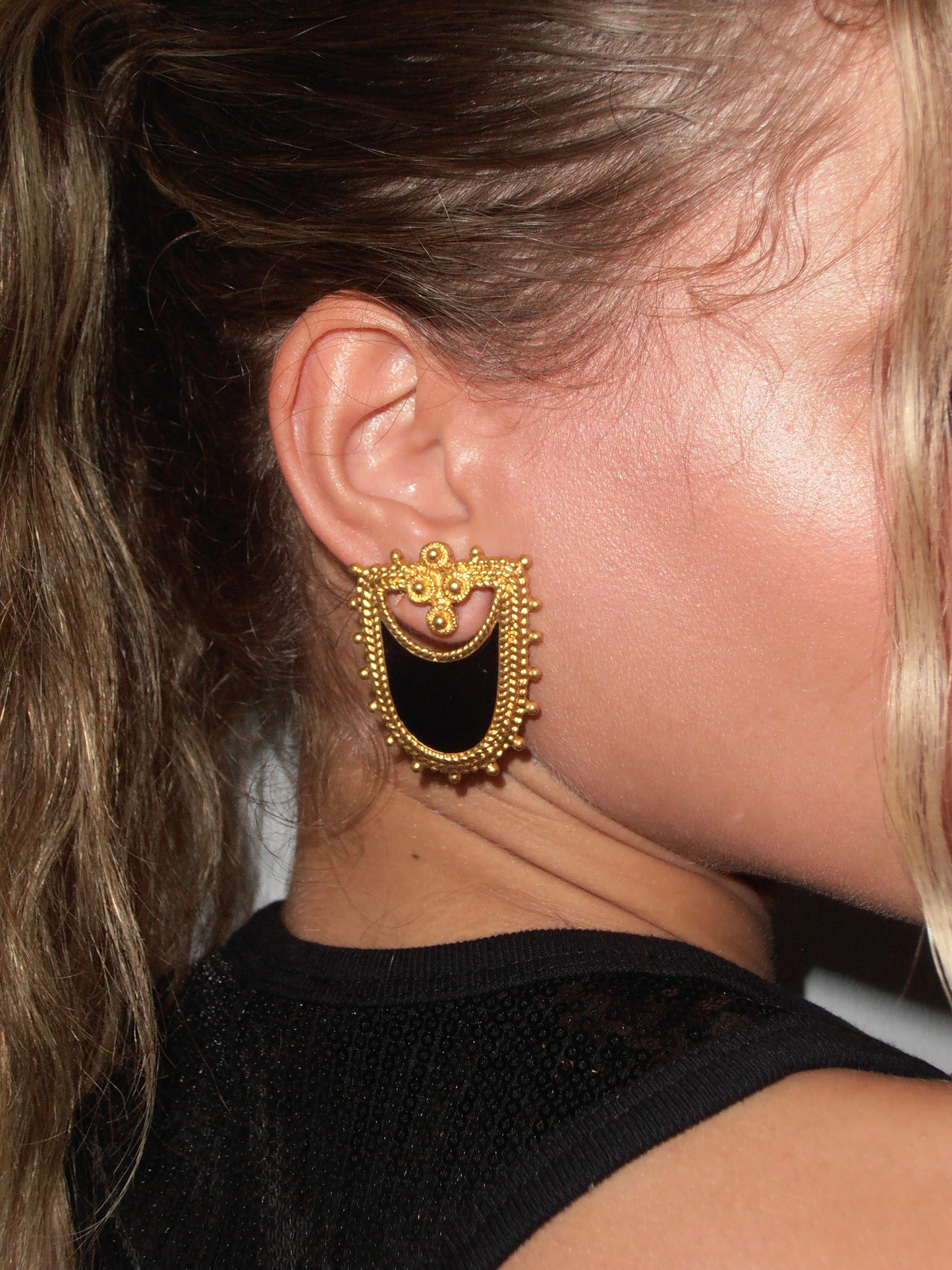 OVA EARRINGS