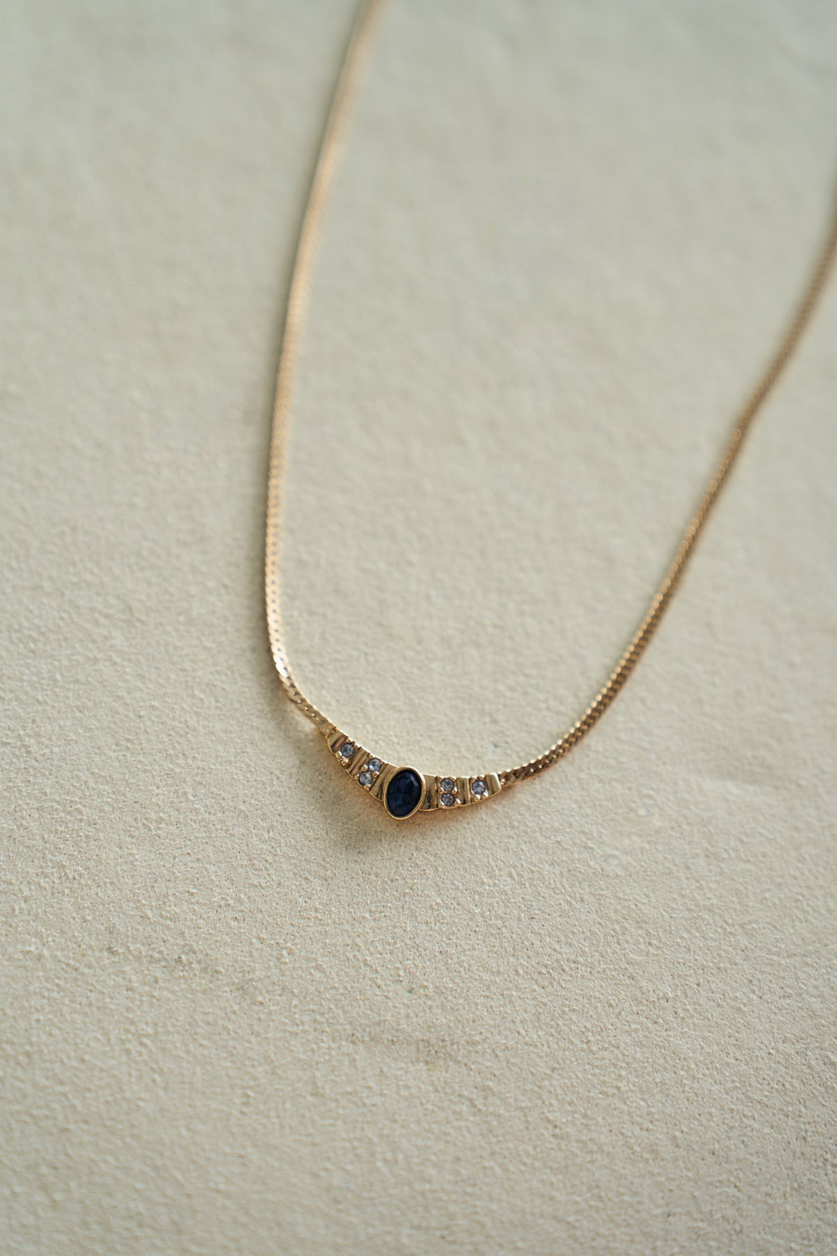 avan necklace