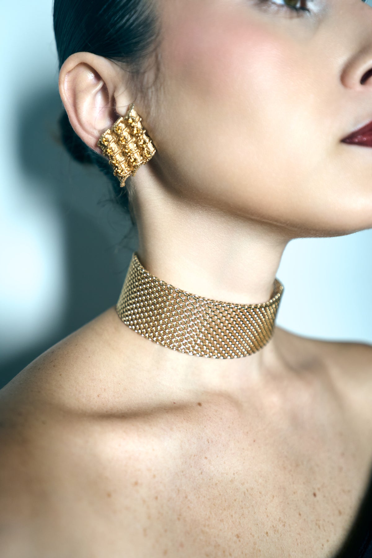 choker necklace