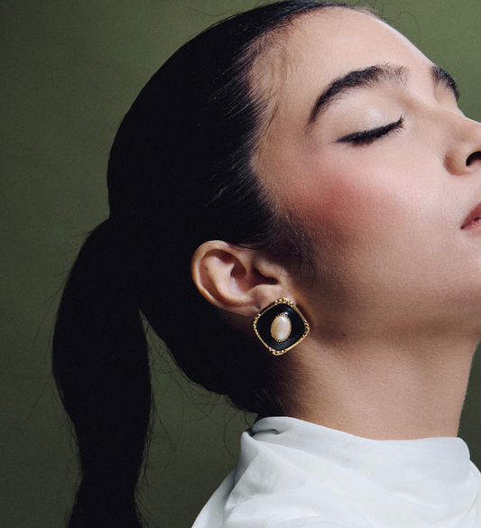 pearl black earrings