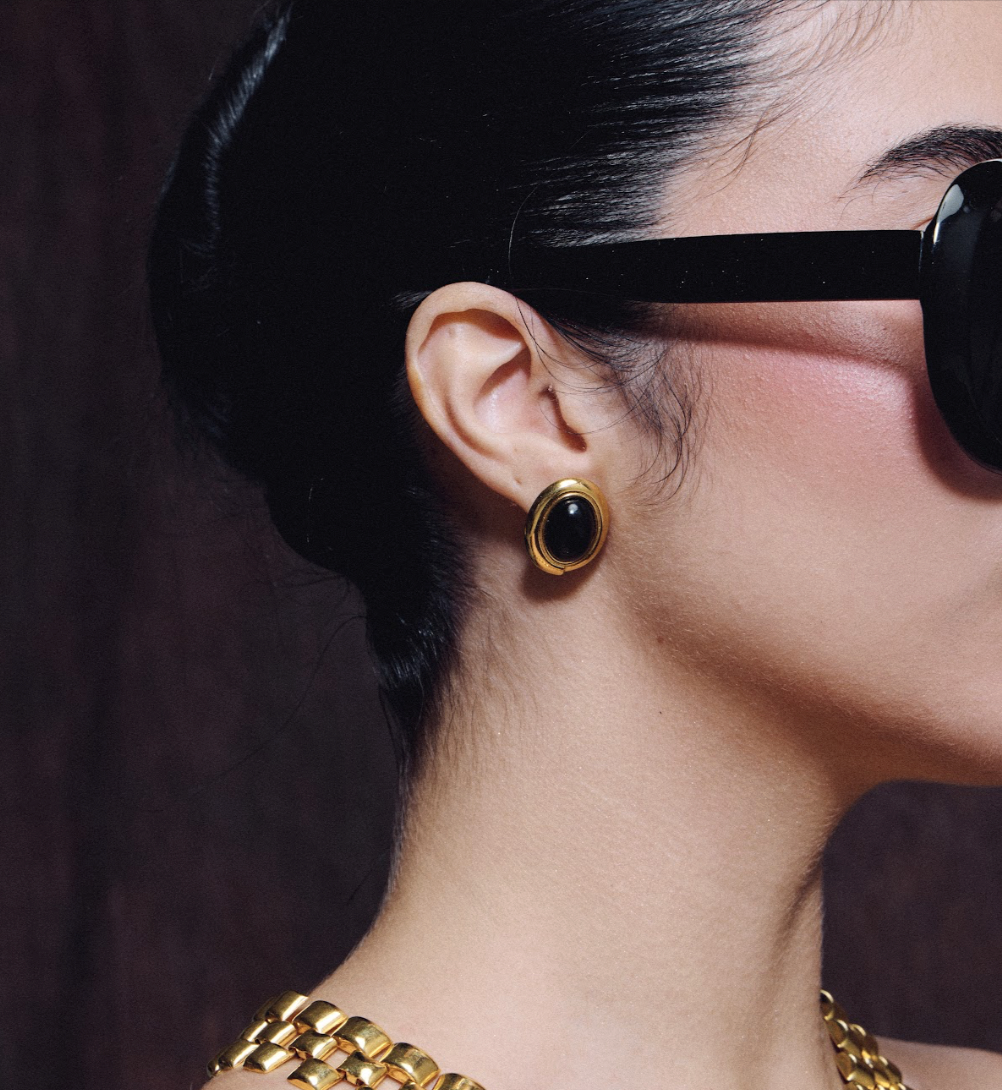 oval black earrings